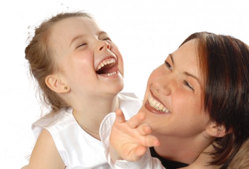 Cómo desarrollar el sentido del humor en los niños