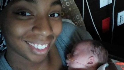 Esta mujer tuvo tres pares de gemelos en tan solo 26 meses