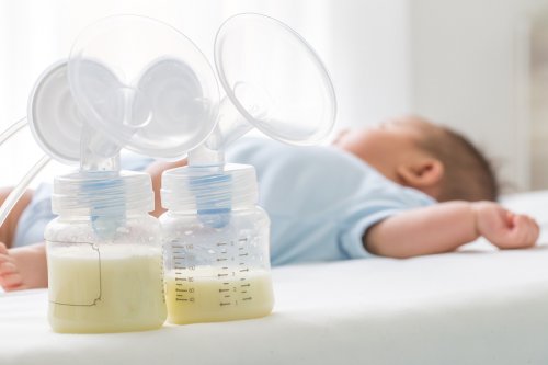 Leche materna es la leche ideal para el crecimiento del bebé.
