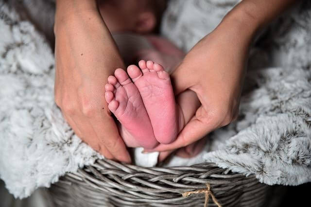 8 señales de alarma que no puedes ignorar en el posparto 8 señales de alarma que no puedes ignorar en el posparto