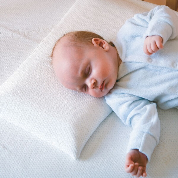 los bebés no deben usar almohada 2