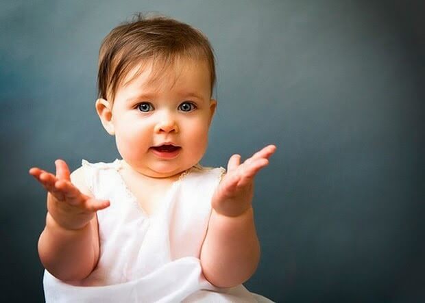 Aprende el lenguaje gestual de tu bebé