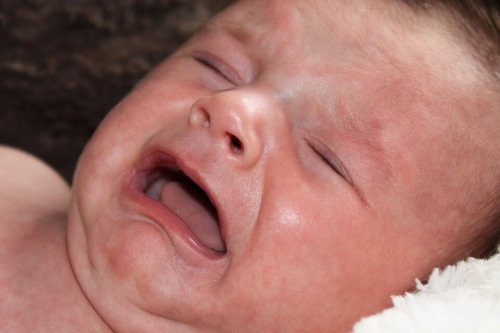 La importancia de atender al bebé cuando llora a tiempo