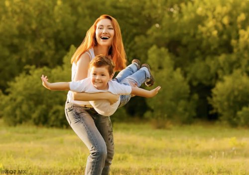 Tener hijos alegra la vida de las personas.