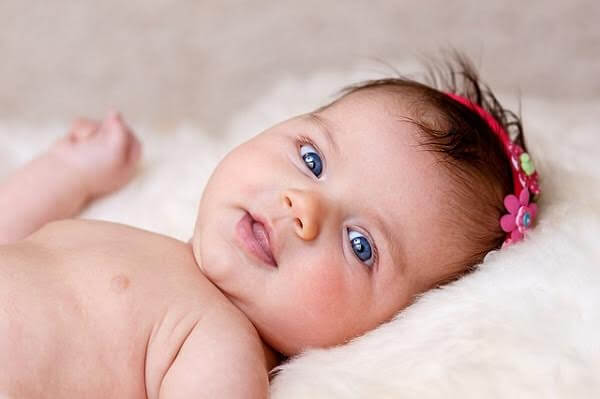 ¿Por qué hay bebés que nacen con tanto pelo?