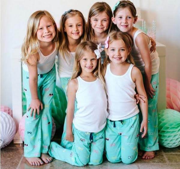 ¿Cómo celebrar una fiesta de pijamas con tu hija?