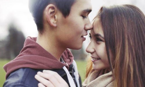 La mayoría de los adolescentes no recibe educación sexual de parte sus padres