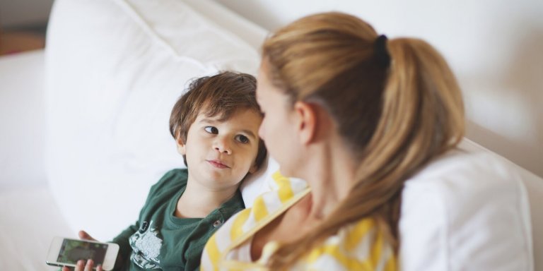 Qué hacer si tu hijo reclama mucho tu atención