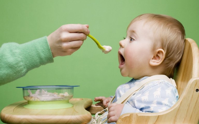Cómo conseguir que tu bebé tenga una buena relación con la comida