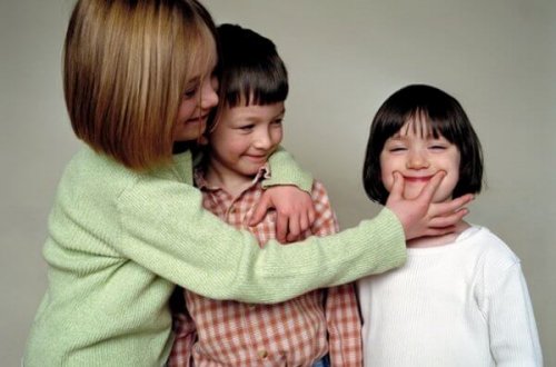 7 cosas que pueden pasar si eres la hermana mayor