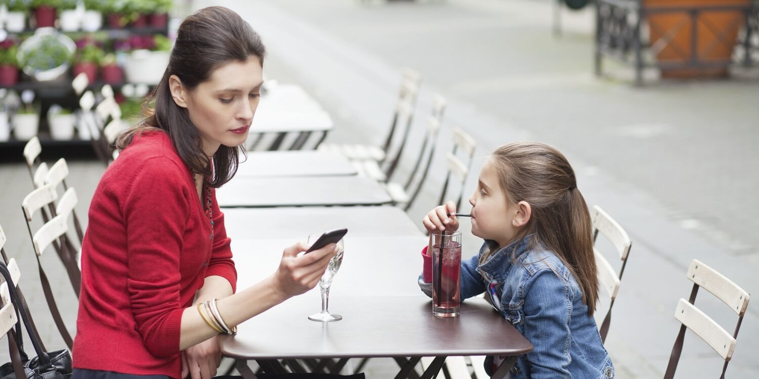 El sharenting puede perjudicar a nuestros hijos.