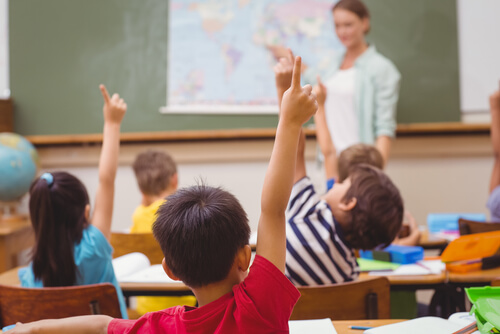 Aprender otro idioma garantiza que los niños tengan una buena educación