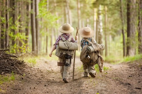 6 consejos de senderismo para familias con niños pequeños