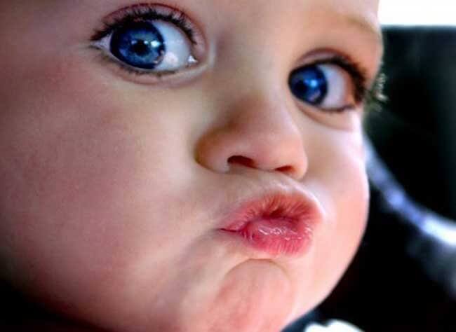 El derecho de los niños a no dar besos si no lo desean