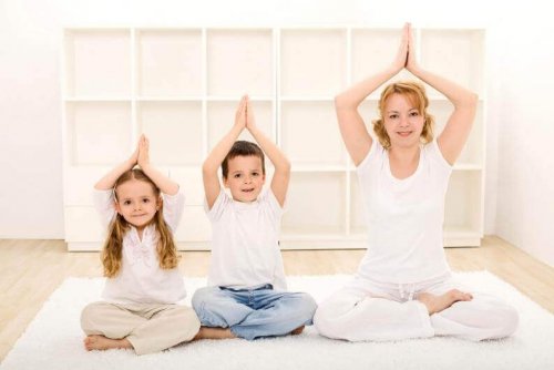 El yoga para los niños les ayuda a mejorar su nivel de concentración