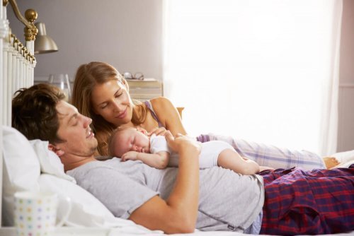Dejarles dormir junto a los padres ¿sí o no?