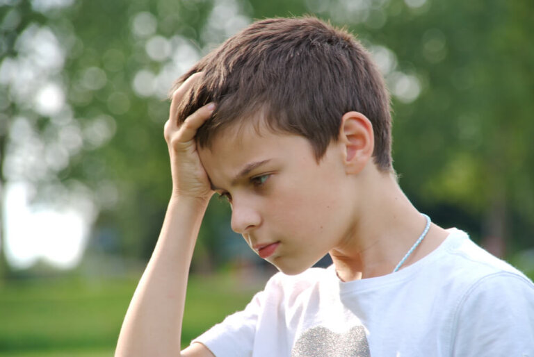 Cómo actuar cuando tu hijo comete un error