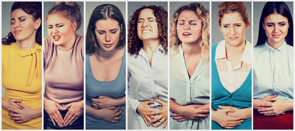 Plusieurs femmes qui souffrent de mal de ventre. 