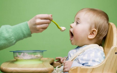 Alimentos para aliviar el dolor estomacal en niños