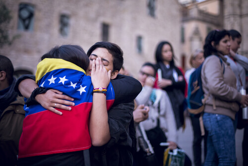 Cómo ayudar a los niños a sobrellevar la diáspora venezolana.