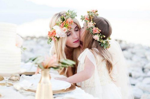 Diademas con flores para niñas.