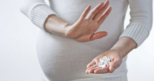 Es recomendable controlar la cantidad de paracetamol ingerido durante el embarazo.