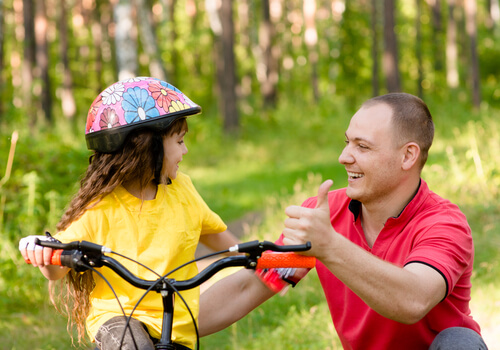 Cómo enseñar a montar en bici a los niños