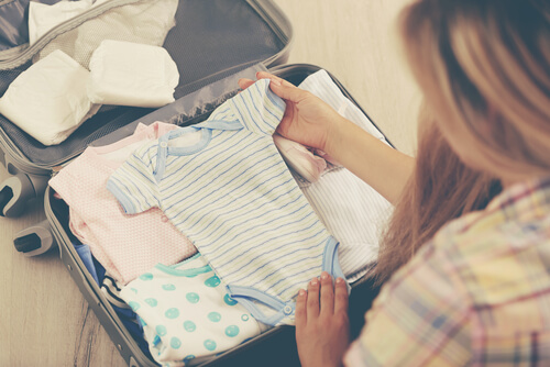 What Clothing Do Newborn Babies Need for Summer?