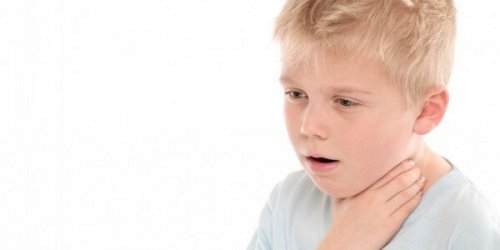 Si mi hijo se traga un objeto, lo primordial es mantener la calma.