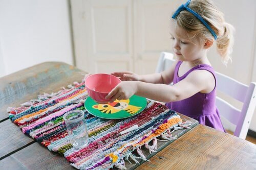 Ces tâches ménagères pour les enfants les rendront plus indépendants.