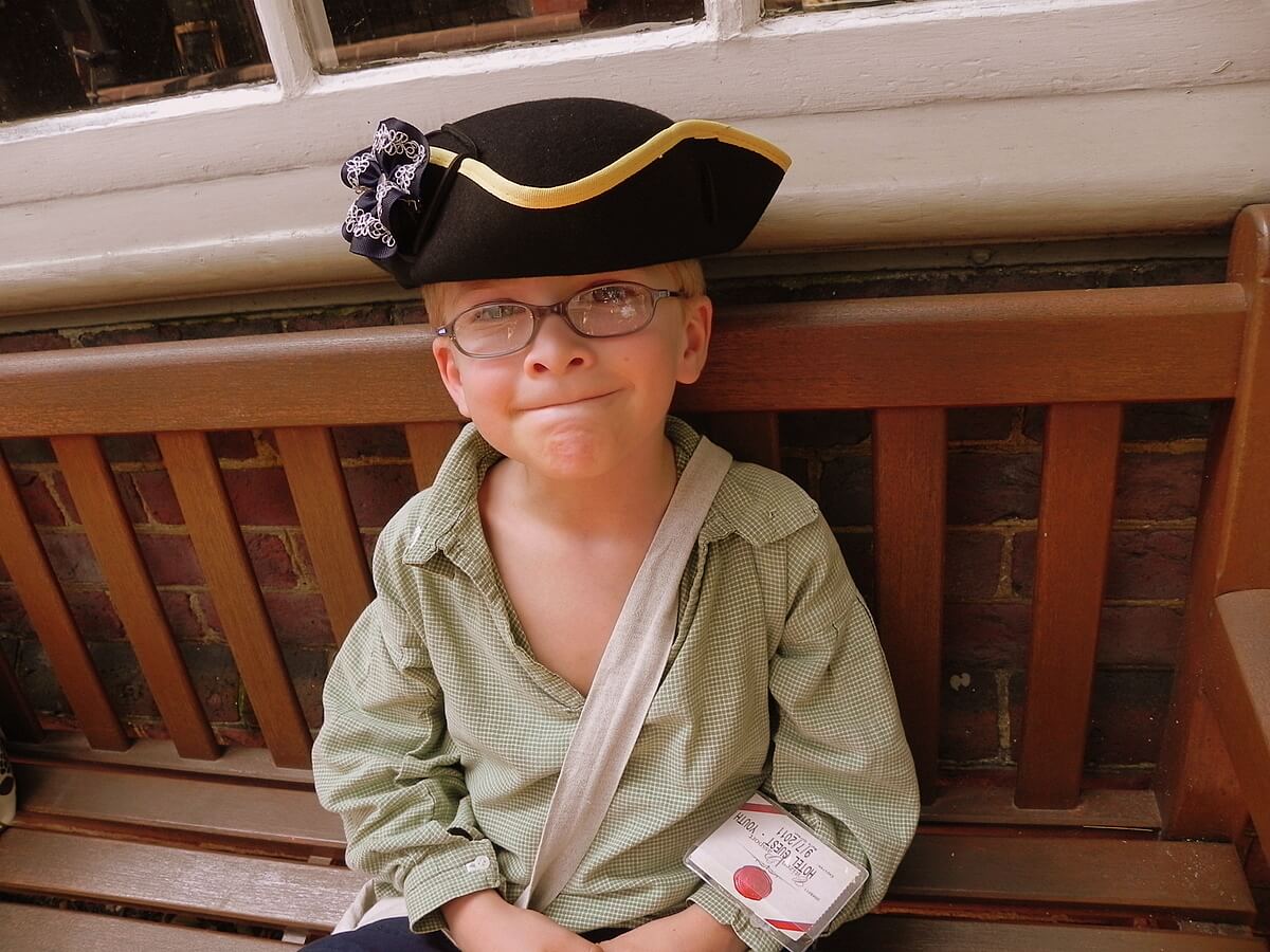 Un enfant déguisé.