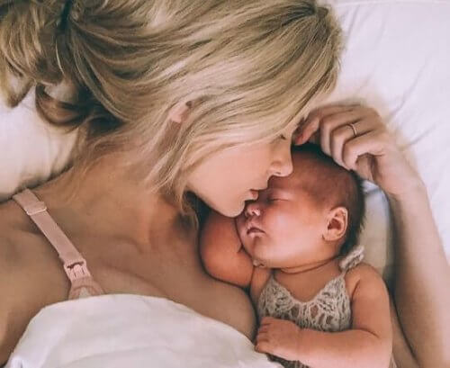 Cuarto mes de vida del bebé: aflora la sociabilidad - Eres Mamá Cuarto mes de vida del bebé: aflora la sociabilidad - Eres Mamá