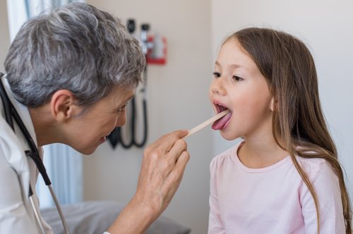 Las vegetaciones de oídos en niños suelen inflamarse por la acción excesiva.