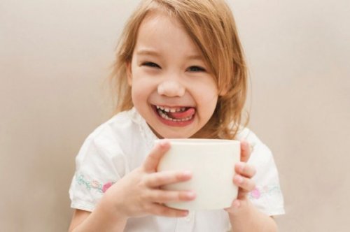El consumo de café en niños no está recomendado.