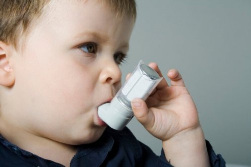 Las ojeras pueden ser un indicador de asma en niños.