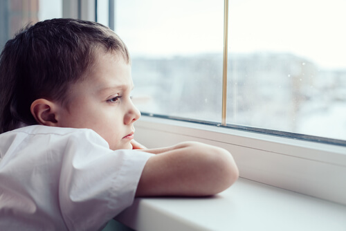 La tristeza puede provenir de la falta de juego en la infancia.