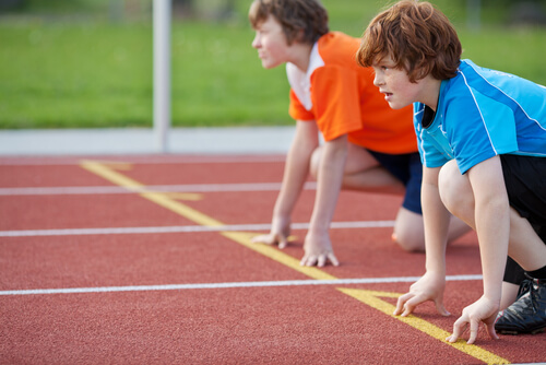 El atletismo para niños es un deporte muy seguro.