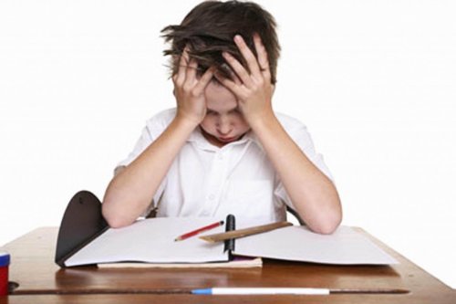 4 formas de ayudar a tu hijo con dislexia.