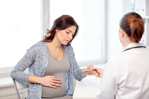 Tomar paracetamol en el embarazo: efectos secundarios