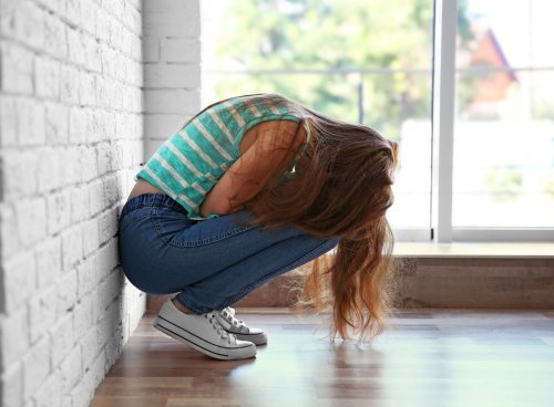 Los complejos propios de la adolescencia causan ansiedad y estrés en ellos.