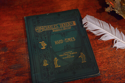 5 frases de Dickens para los más pequeños