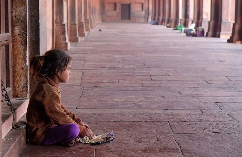 Los niños de la calle también deben ser objeto de la educación inclusiva.