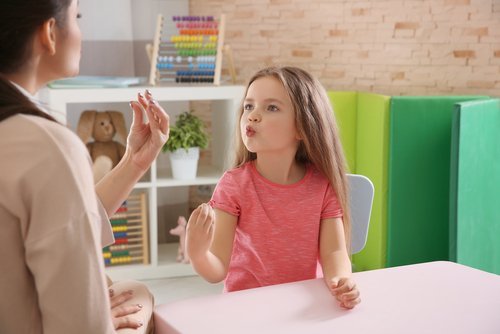 La disartria infantil afecta la capacidad de pronunciación de los pequeños.