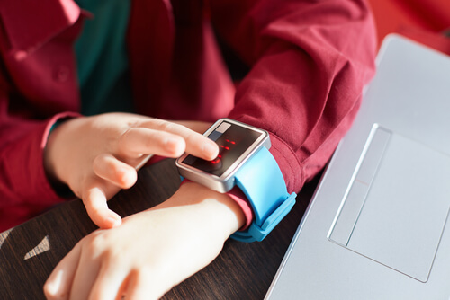 Alemania prohibe la venta de smartwatches para niños.