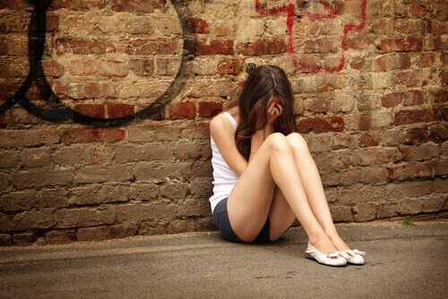 La depresión en la adolescencia puede tener diferentes causas.