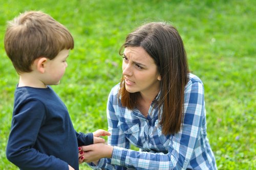 Comment renforcer l'absence de la mère ?