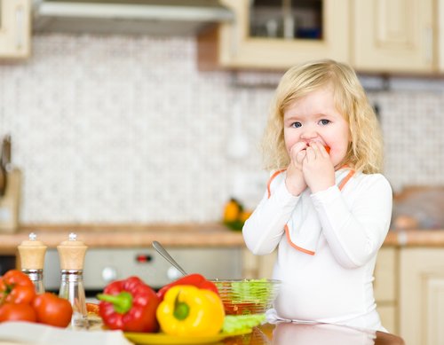 Los niños que padecen neofobia alimentaria rechazan muchos alimentos.