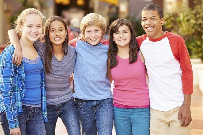 Los hábitos que debe tener un niño al llegar a la adolescencia le ayudarán en su convivencia y relación con los demás.