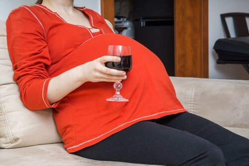 ¿Qué es el síndrome del alcoholismo fetal?