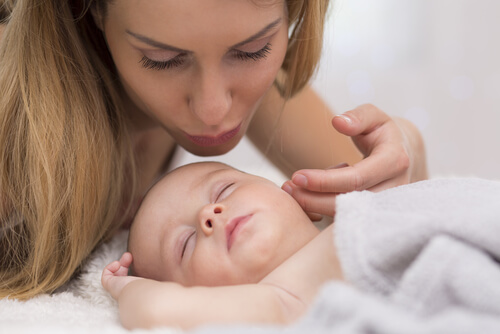 7 comportamientos del bebé durante los primeros meses de vida